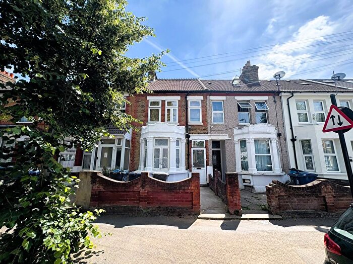 4 Bedroom Terraced House For Sale In Florence Road, Southall, UB2