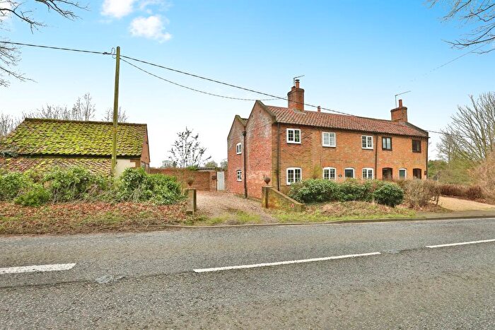 3 Bedroom Semi-Detached House For Sale In Brandon Road, Hilborough, Norfolk, IP26