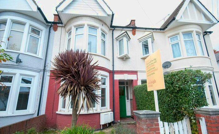 1 Bedroom Flat To Rent In Elm Road, Leigh On Sea, SS9