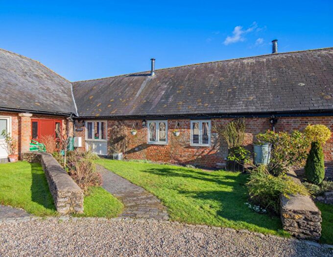5 Bedroom Barn Conversion For Sale In Brinkworth, Somerford Court, SN15