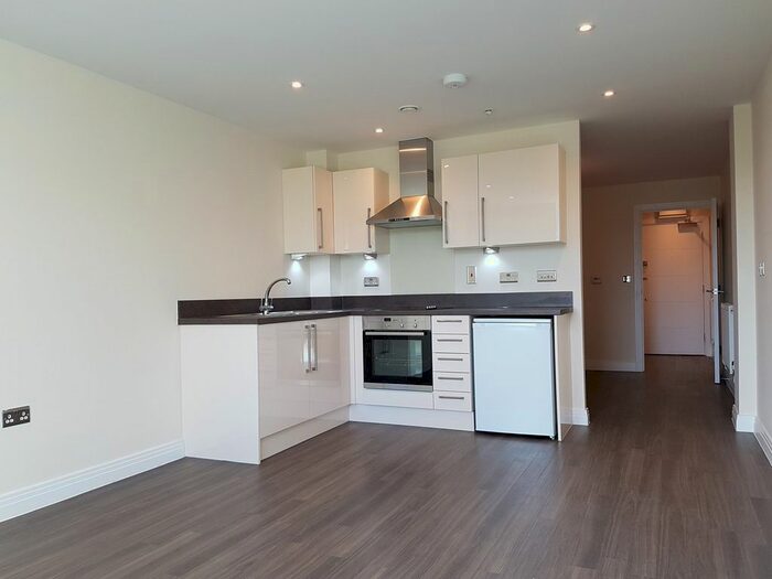 Studio To Rent In Bessemer Road, Welwyn Garden City, Hertfordshire AL7