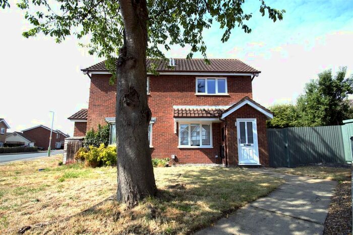 1 Bedroom Terraced House To Rent In Oak Tree Road, Ampthill, Bedford, MK45