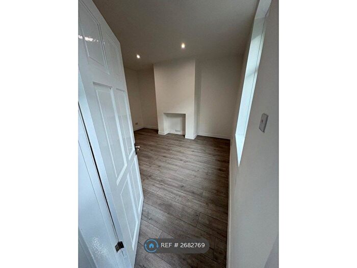 2 Bedroom Terraced House To Rent In Batley Buildings, Marsh, Huddersfield, HD1