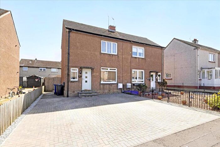 2 Bedroom Semi-Detached House For Sale In Cockpen View, Bonnyrigg, EH19