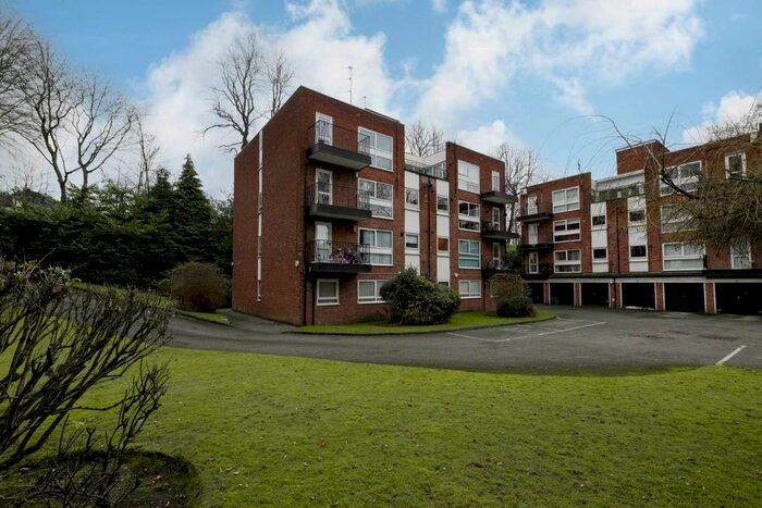 2 Bedroom Flat To Rent In Eccleston Place, Salford, M7