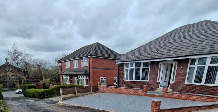 3 Bedroom Bungalow To Rent In Frederick Street, Oldham, OL8