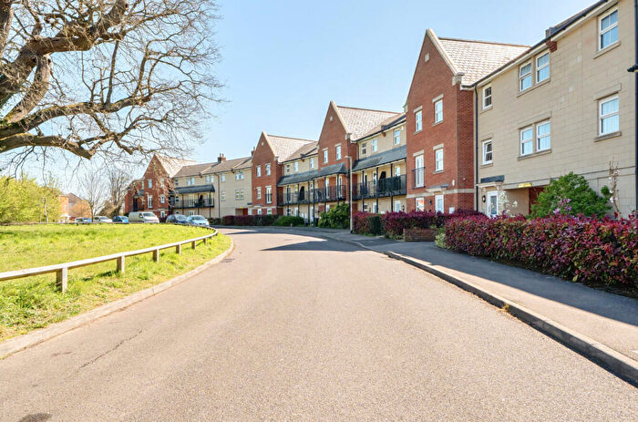 2 Bedroom Apartment For Sale In Cirrus Drive, Shinfield, Reading, RG2