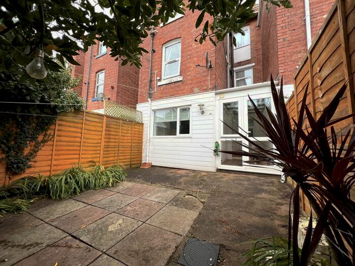 1 Bedroom Flat To Rent In Higher Brimley Road, Teignmouth, Devon, TQ14