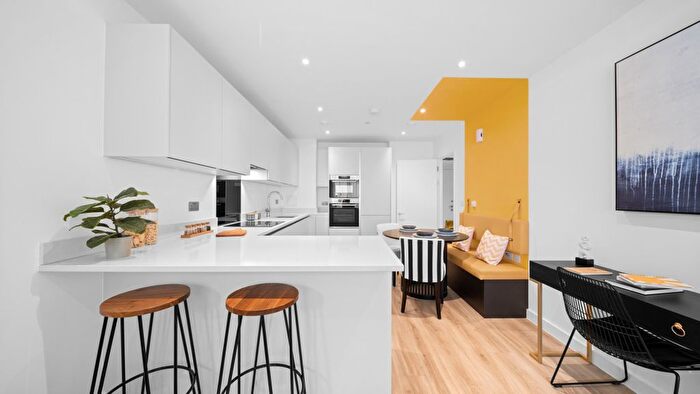 2 Bedroom Flat For Sale In Herald Street, London, E2