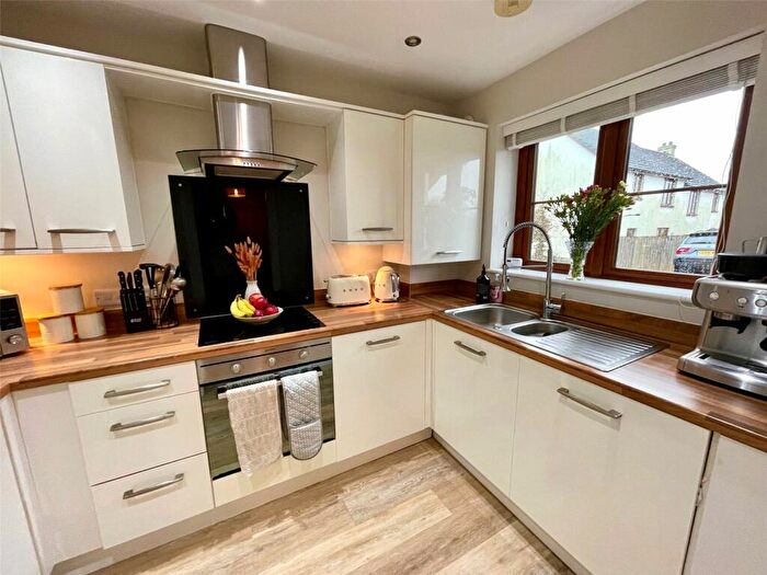 2 Bedroom Semi-Detached House For Sale In Newton Heights, Kilgetty, Pembrokeshire, SA68