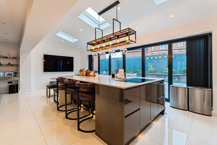 3 Bedroom Detached House For Sale In Cowslip Lane, Leicester, LE7