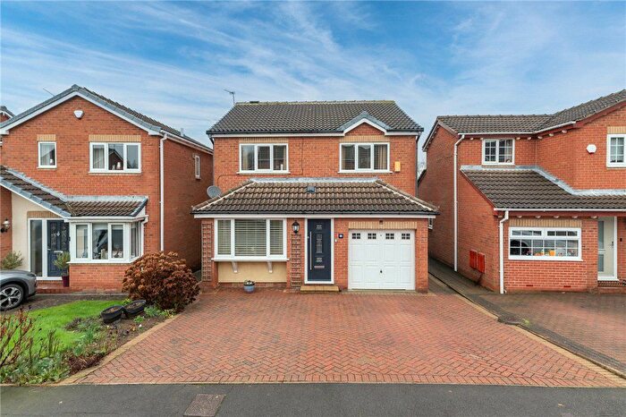 3 Bedroom Detached House For Sale In Buckthorne Drive, East Ardsley, Wakefield, West Yorkshire, WF3