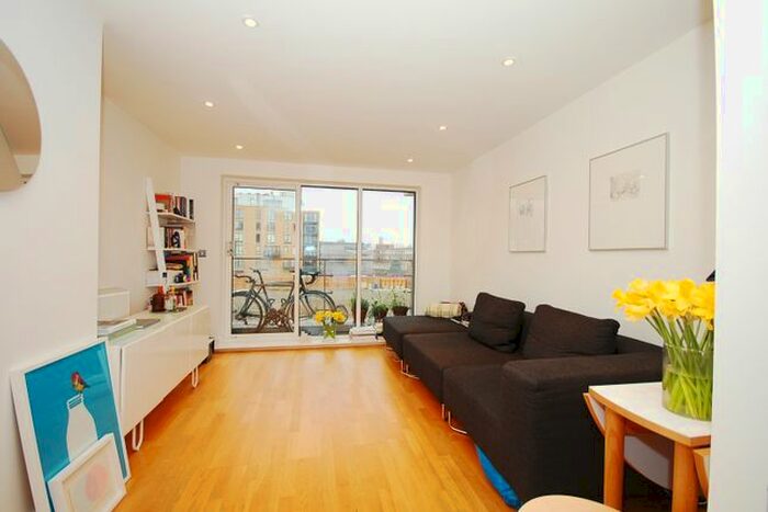 1 Bedroom Flat To Rent In Long Lane, London, SE1