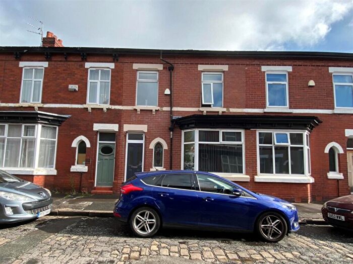5 Bedroom Property To Rent In Deyne Avenue, Rusholme, £pppw, M14