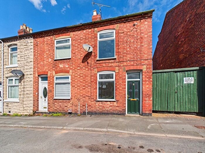 3 Bedroom End Terrace House For Sale In Heath Road, Burton-On-Trent, DE15