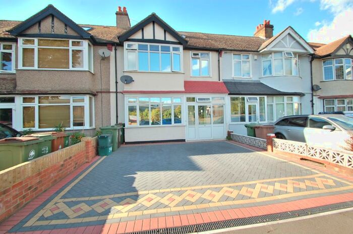 3 Bedroom House To Rent In Stafford Road, Wallington, Surrey, SM6