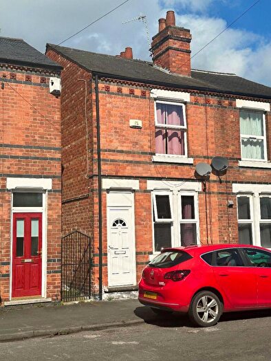 2 Bedroom Terraced House To Rent In Chelmsford Road, Nottingham, NG7