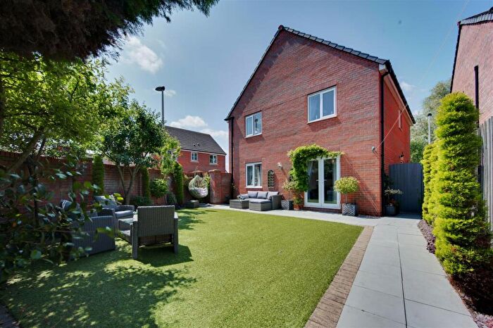 4 Bedroom Detached House For Sale In Mallard Place, Sandbach, CW11