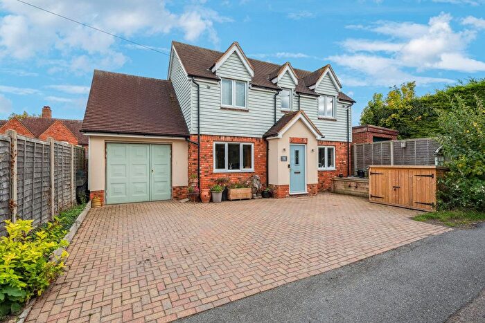 3 Bedroom Detached House For Sale In Little Lane, Pirton, Hitchin, SG5