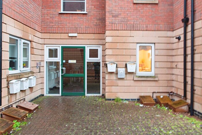 2 Bedroom Flat For Sale In The Hedgerows, Sleaford, NG34
