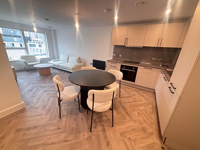 2 Bedroom Apartment To Rent In Upper Gough Street, Birmingham, B1