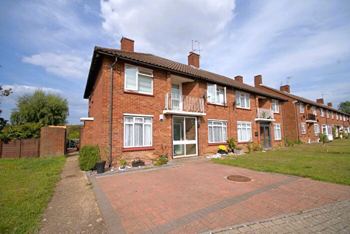 2 Bedroom Maisonette For Sale In Ellement Close, Pinner, HA5