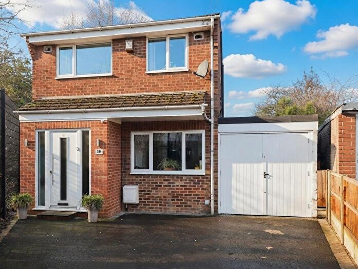 3 Bedroom Detached House For Sale In Peel Way, Hillingdon, UB8