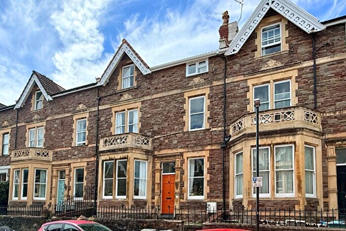 8 Bedroom Property For Sale In Manor Park, Redland, Bristol, BS6