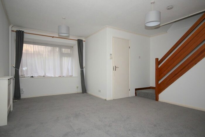 3 Bedroom Semi-Detached House To Rent In Willowmead Close, Horsell, Woking, GU21