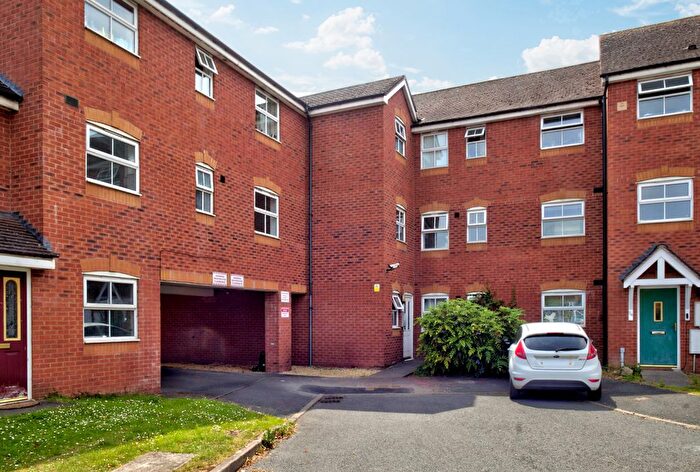 2 Bedroom Flat For Sale In Huskinson Drive, Off Barrs Court Road, Hereford, Hr!, HR1