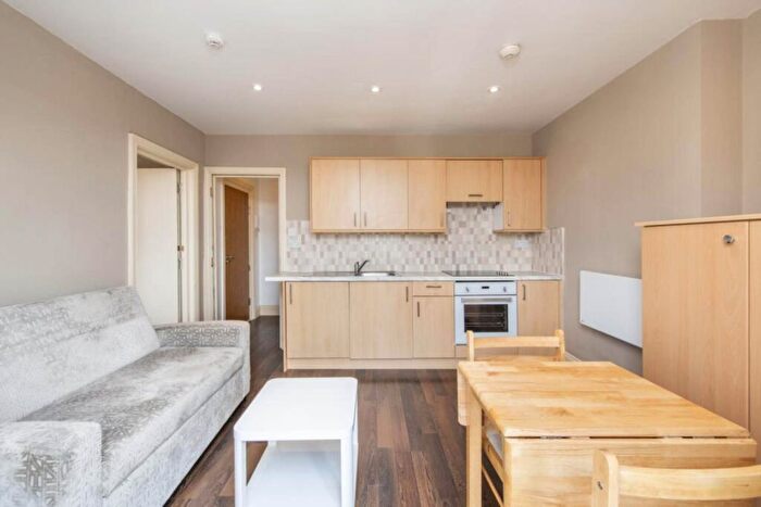 2 Bedroom Flat To Rent In London Eye, London, SE1