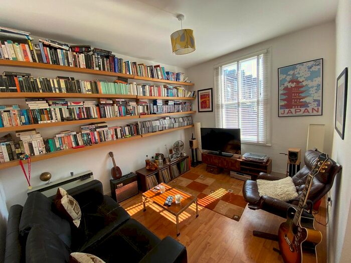 1 Bedroom Flat To Rent In St. Martin's Road, London, SW9