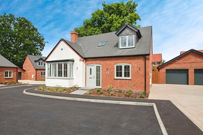 3 Bedroom Detached Bungalow For Sale In Pastures New, Lowbrook Lane, Tidbury Green, Solihull, B90