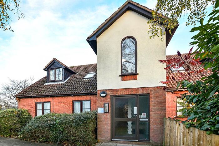 1 Bedroom Flat To Rent In Gandon Vale, High Wycombe, HP13