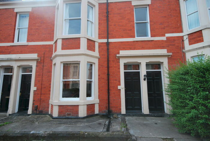 2 Bedroom Property To Rent In Glenthorn Road, Jesmond, Newcastle Upon Tyne, NE2