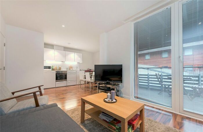 1 Bedroom Flat To Rent In Hillside, London, NW10