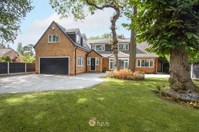 5 Bedroom Detached House For Sale In Plantation Avenue, Bessacarr, Doncaster, DN4