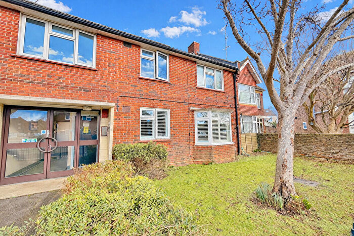 1 Bedroom Flat For Sale In Northern Parade, Hilsea, PO2