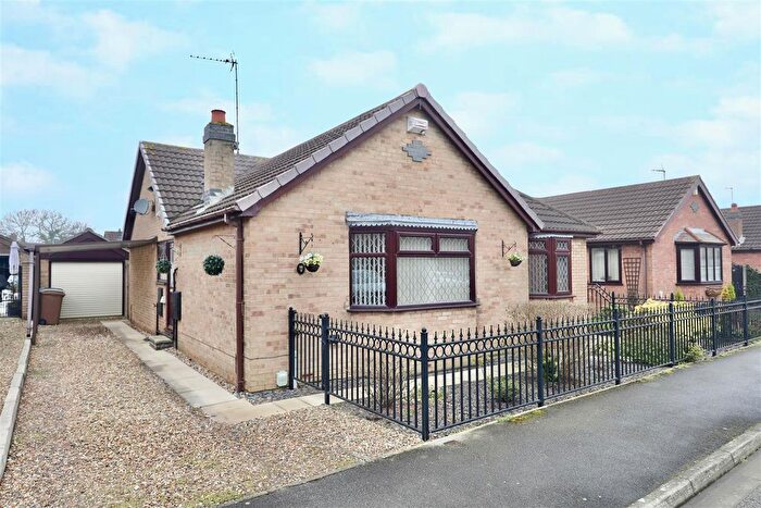 3 Bedroom Bungalow For Sale In Manor Park, Preston, Hull, HU12