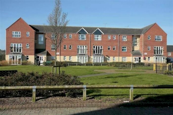 2 Bedroom Flat To Rent In Verney Road, Banbury OX16