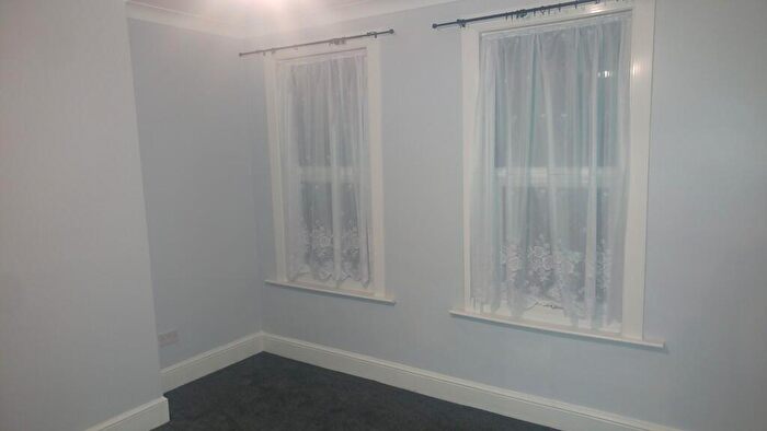3 Bedroom Semi-Detached House To Rent In Gordon Road, Gillingham, ME7