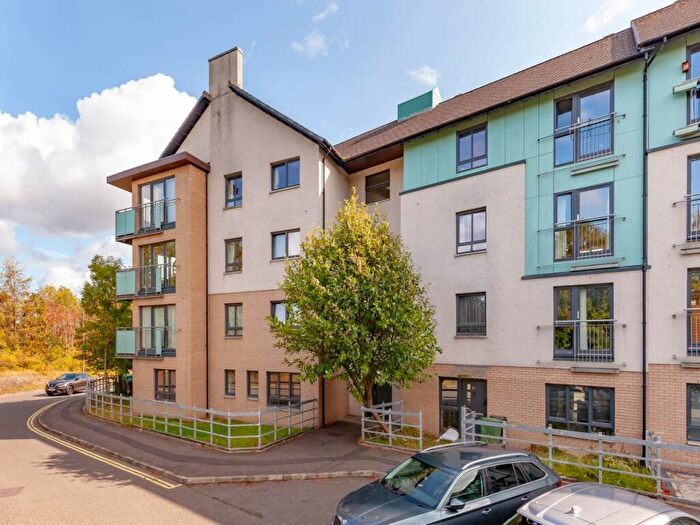 2 Bedroom Flat To Rent In Harvesters Way, Wester Hailes, Edinburgh, EH14