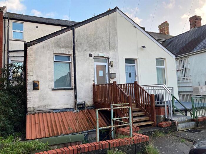 Studio To Rent In Holton Road, Barry, CF63