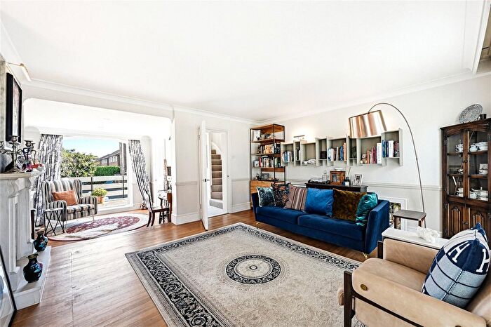 3 Bedroom Terraced House For Sale In Chiswick Staithe, Hartington Road, London, W4