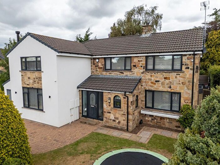 4 Bedroom Detached House For Sale In Congreve Way, Bardsey, Leeds, LS17