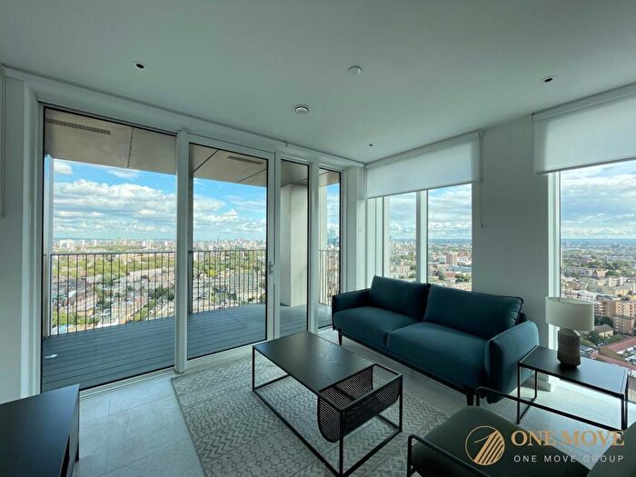 2 Bedroom Apartment To Rent In Cendal Crescent, Bouchon Point, E1