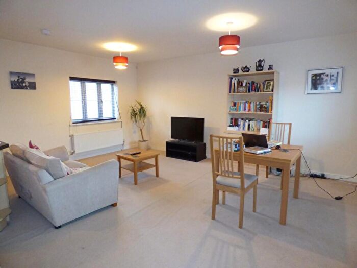 2 Bedroom Apartment To Rent In Longfellow Road, Stratford-upon-Avon, CV37