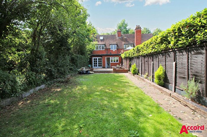 3 Bedroom Terraced House To Rent In Heath Drive, Romford, RM2