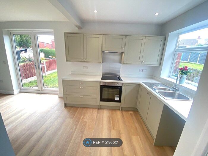 3 Bedroom Semi-Detached House To Rent In Smithy Wood Lane, Barnsley, S75