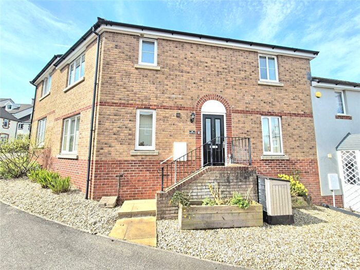 3 Bedroom Terraced House For Sale In Trafalgar Drive, Torrington, EX38